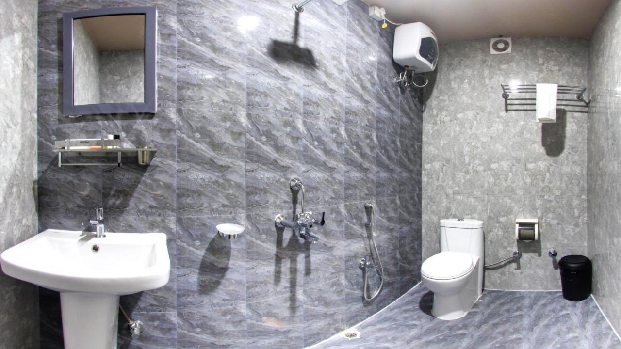 Bharalu Residency Hotel Gauháti Kültér fotó